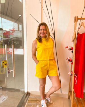 Short Linho Yellow