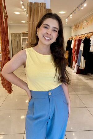 Regata canelada amarelo