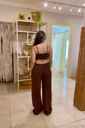 Macacão arruda marrom